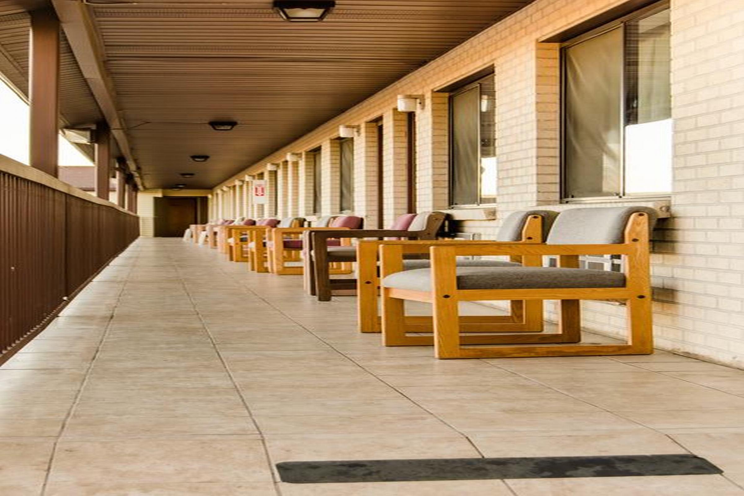 Econo Lodge Panguitch Near Bryce Canyon Exterior photo